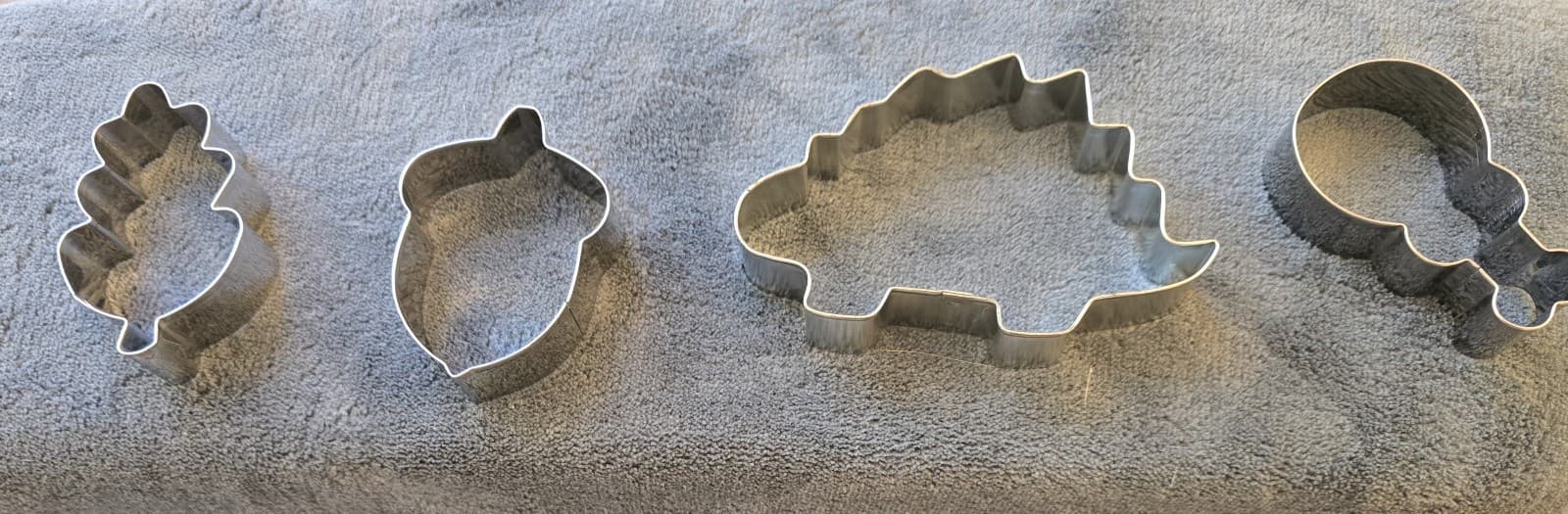 Lot (12) Metal Cookie Cutters: Squirrel, Turkey, Pumpkin, Leaves, More 5