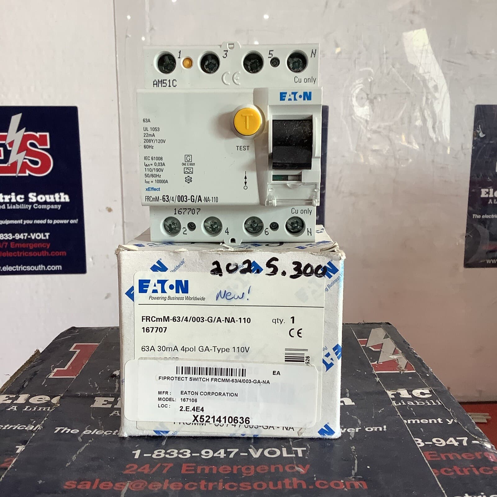 Eaton FRCmM-63/4/003-G/A-NA-110 FiProtect Switch