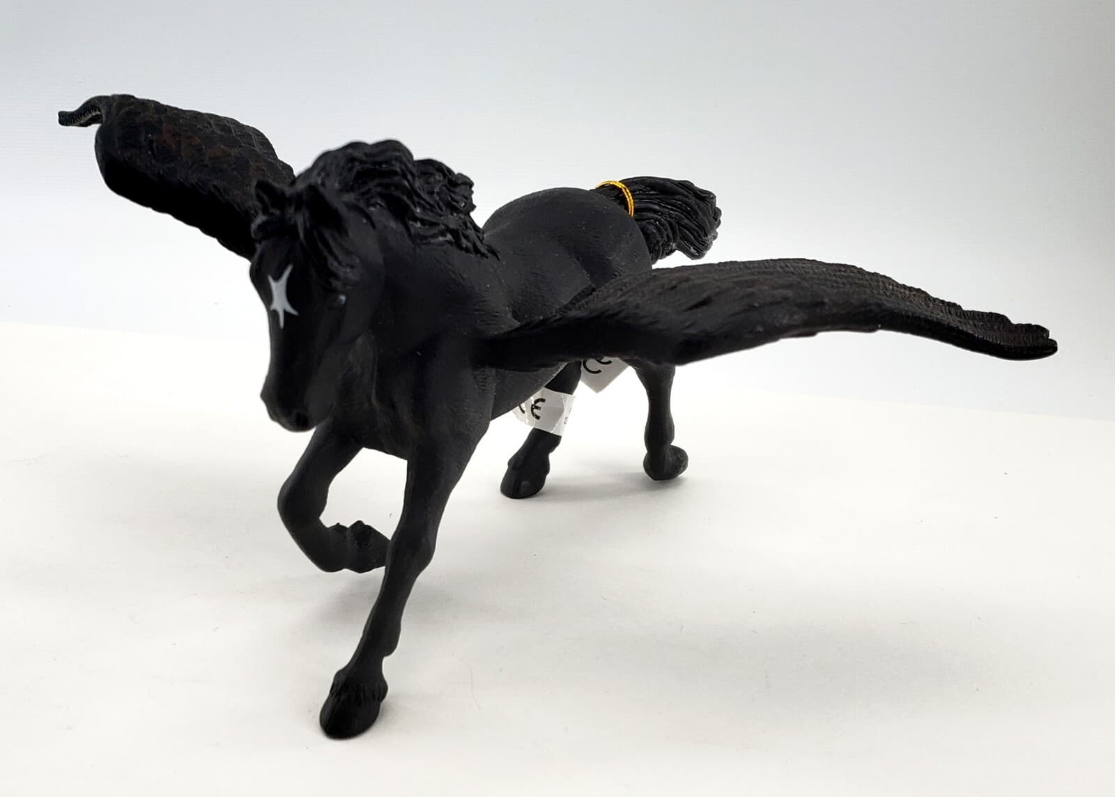 Papo Black Winged Pegasus Horse Figurine 8" Wingspan Star on Forehead 2