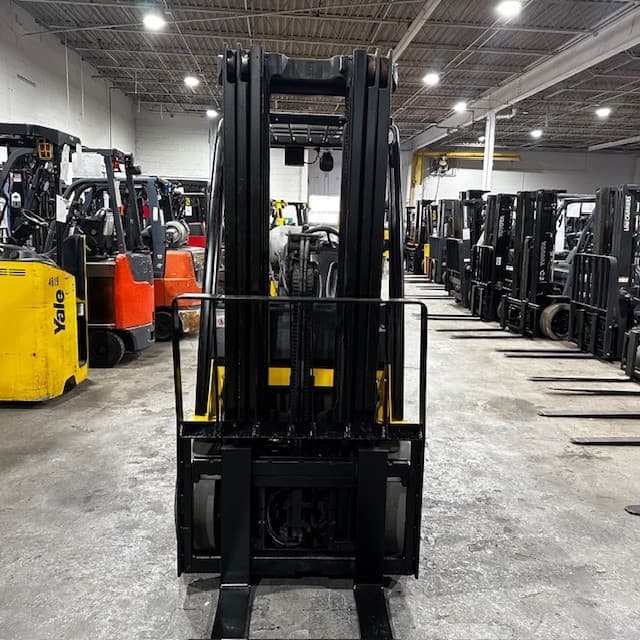 2018 Yale GLC060VX 6000lb Used Forklift Triple Mast LP Gas Sideshift 3