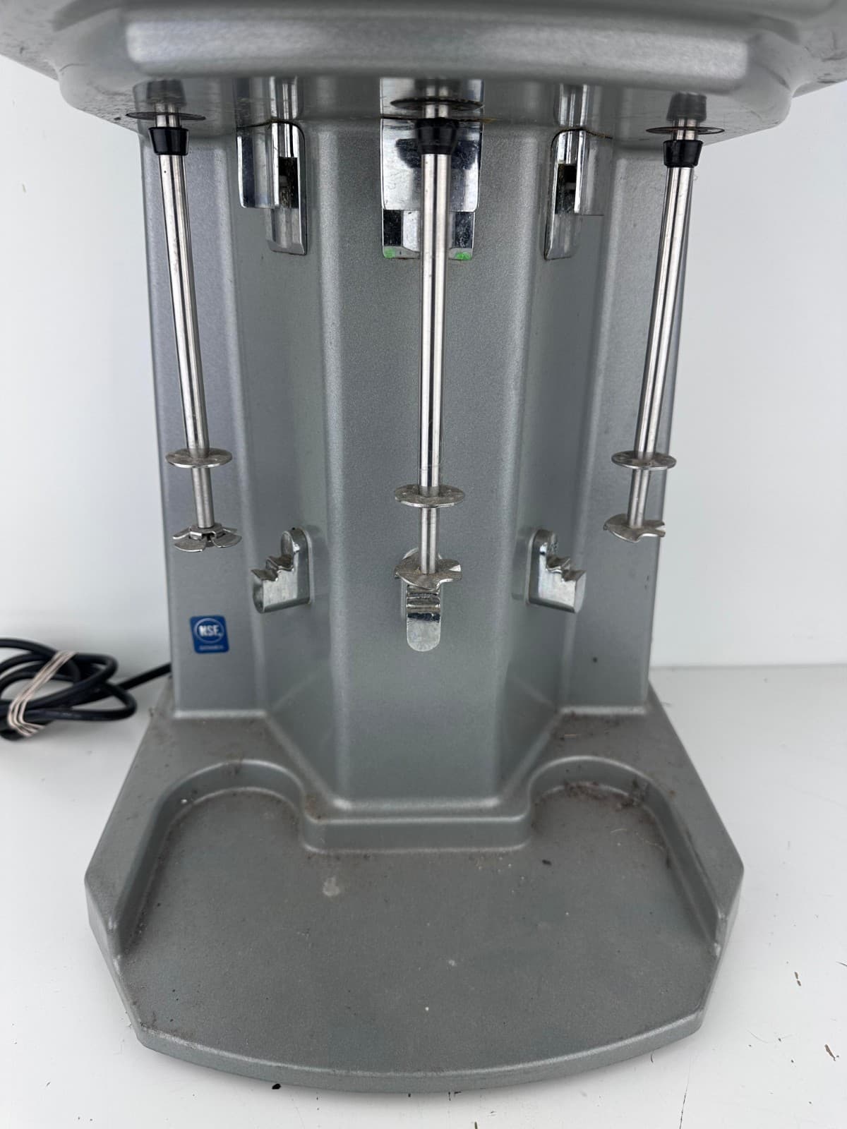 Waring Commercial WDM360 Heavy Duty Triple Spindle Drink Mixer Shaker 2