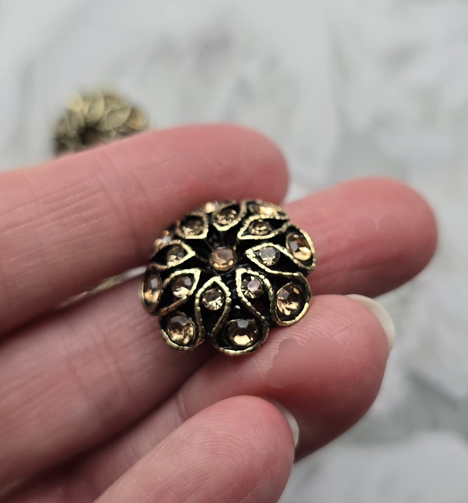 Gold-tone crystal Magnetic competition number sign holder pins, horse show pins 4