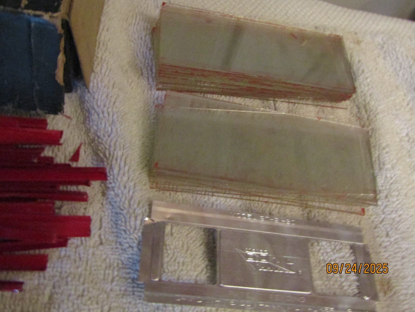 Vintage Stereo Realist Glass Slides White 1-5/8 x 4 Model ST-21-5A 24 & Parts 5