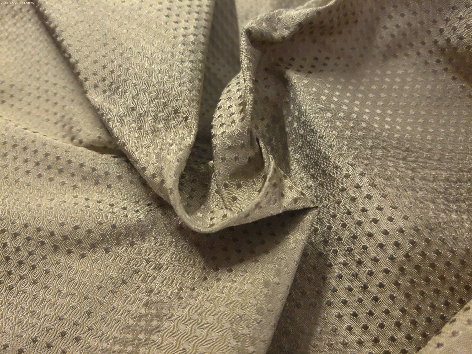 100% SILK JACQUARD~MICRO DIAMOND PATTERN~OLD GOLD~REVERSIBLE~9"x27"~DOLL FABRIC