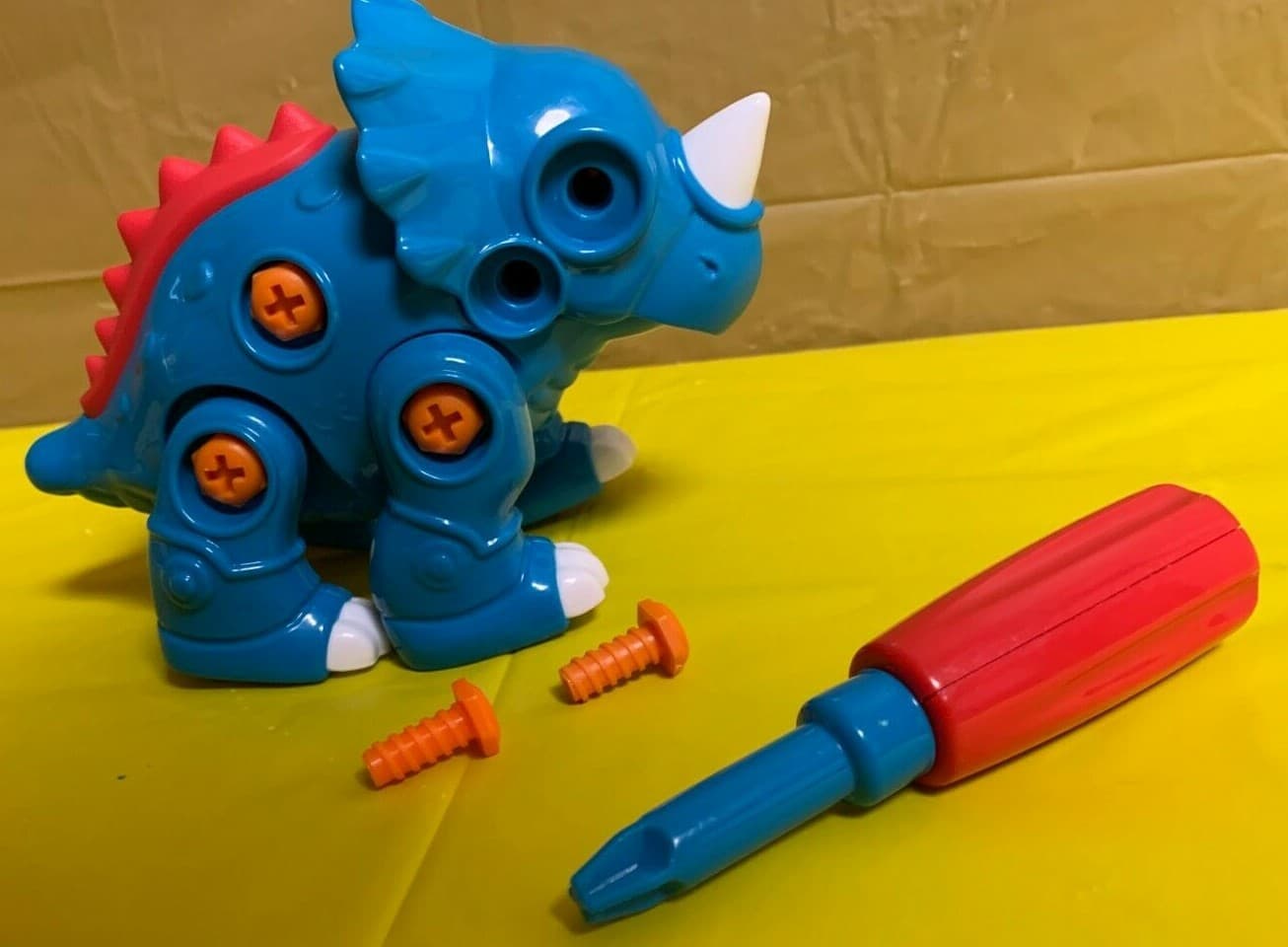 Dino Works - T-Rex & Triceratops by Discovery Toys 6