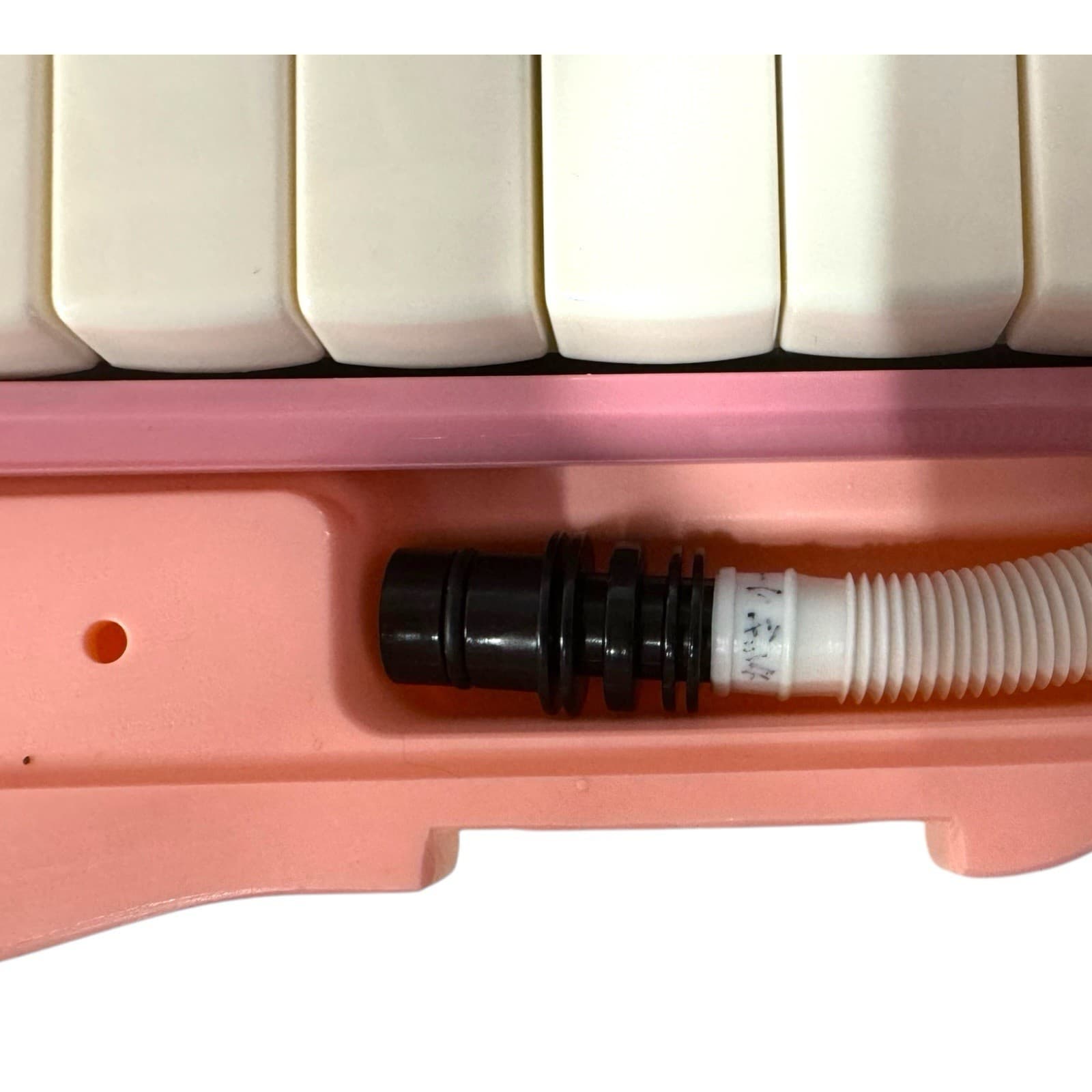 Suzuki MXA-32 Melodion Alto 32 Keys Melodica Pastel Pink in Case See Pics 6