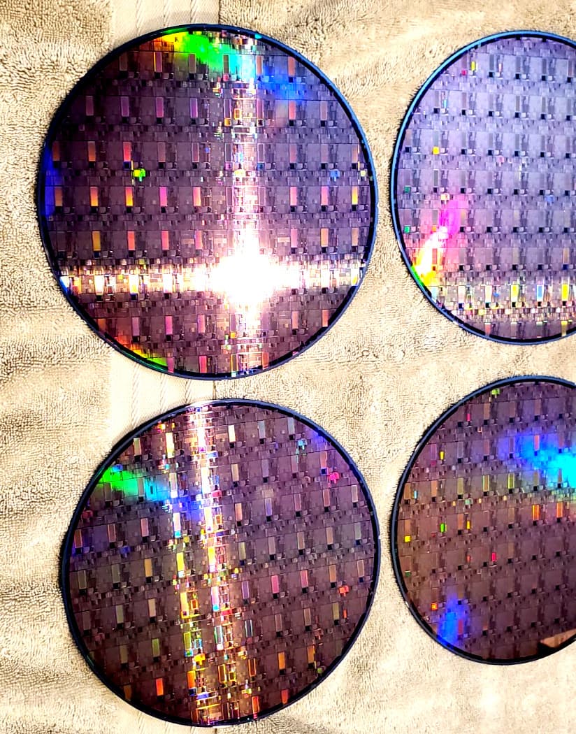 12 PC Lot IC Chip Semiconductor Silicon 200mm 8" Wafers All Same Lithography #GH 6