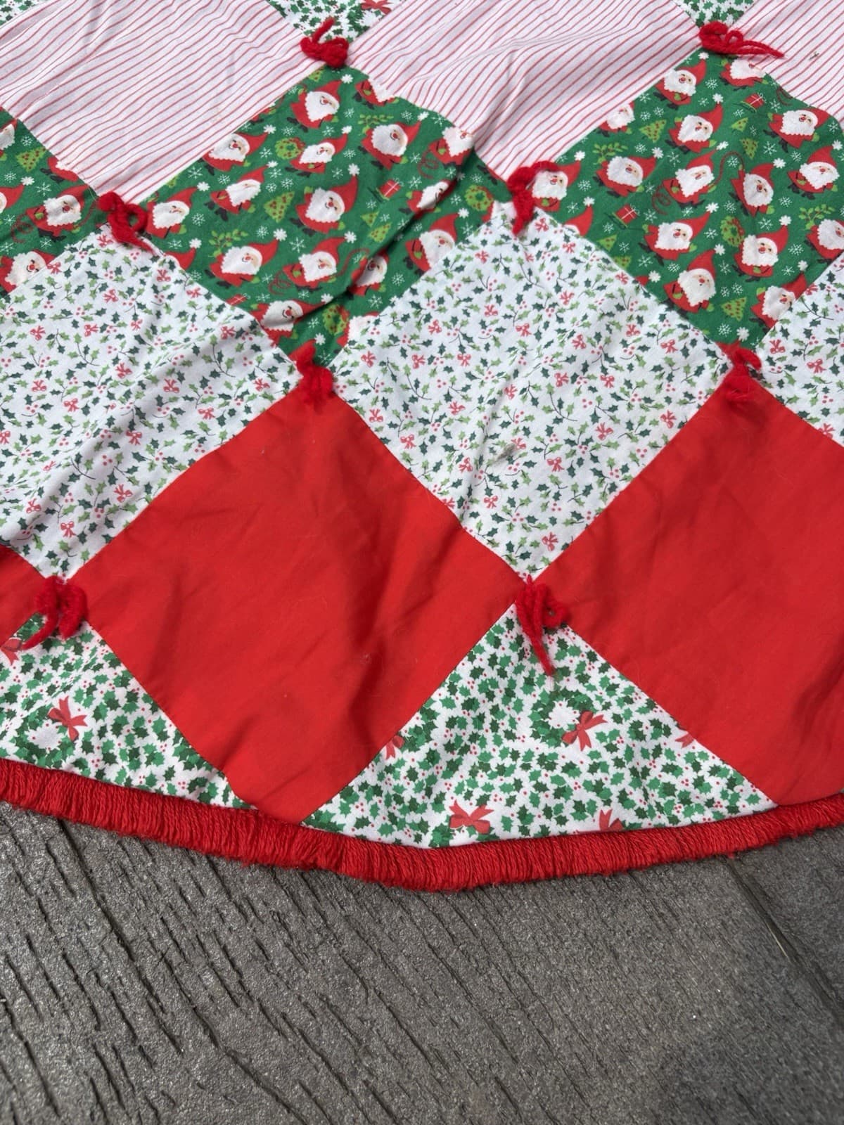 Vintage 54 Inch Quilted Patchwork Christmas Tree Skirt Kitsch Yarn Tied EUC 3