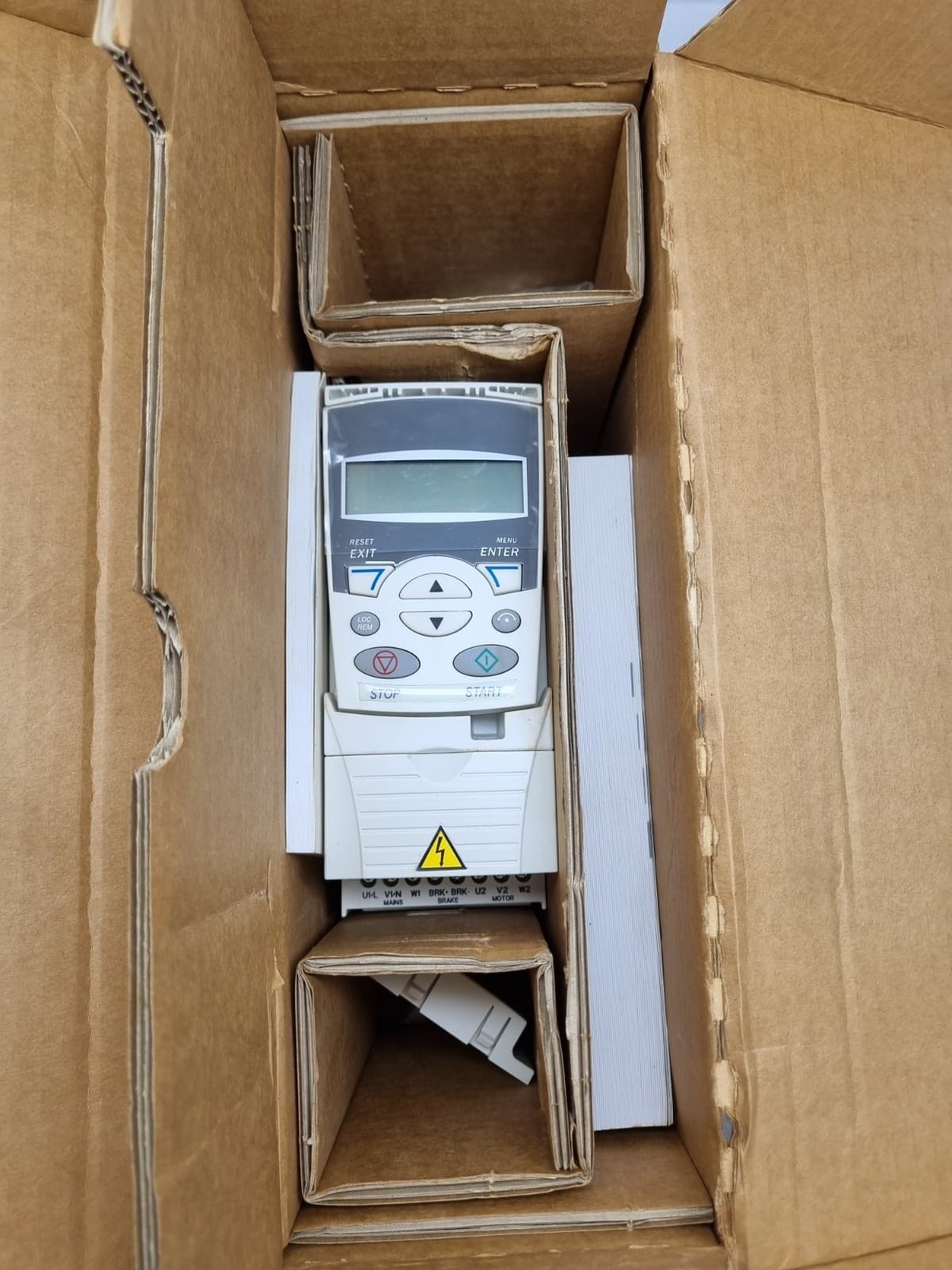 ABB ACS355-03E-01A9-4 FREQUENCY CONVERTER FREE FAST SHIP 3