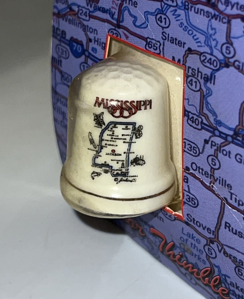 Vintage Lot Of 21 Thimble State Souvenir And More Collection 6