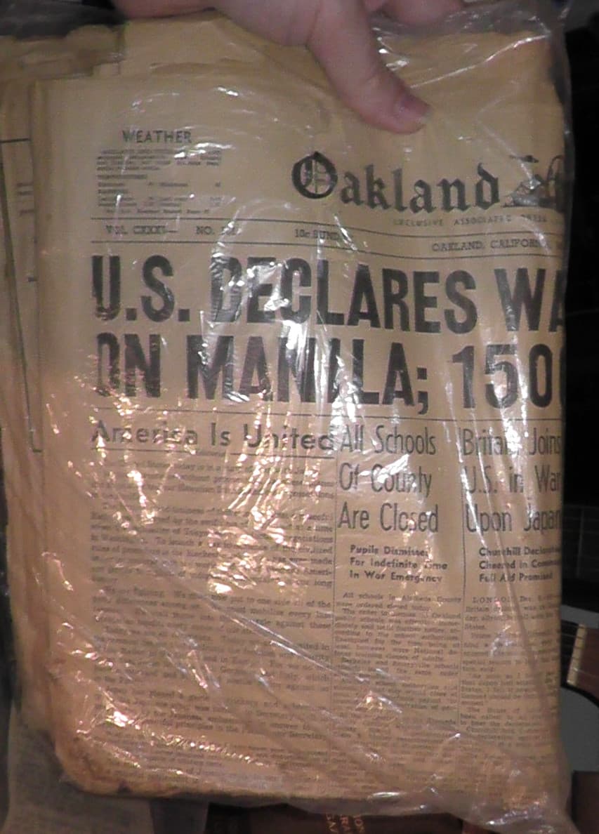 WWII NEWSPAPER DECEMBER 8TH 1941 PEARL HARBOR HAWAII OAKLAND TRIBUNE CALIFORNIA 3