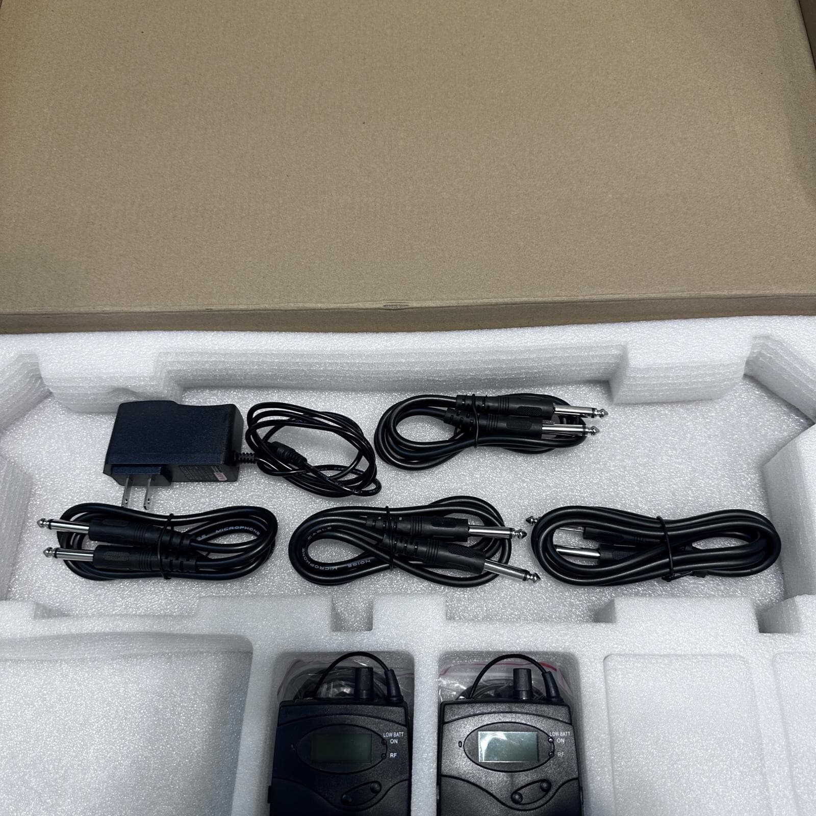 XTUGA IEM1200 Wireless in Ear Monitor System 2 Channel 2/4 Bodypacks Monitoring 6