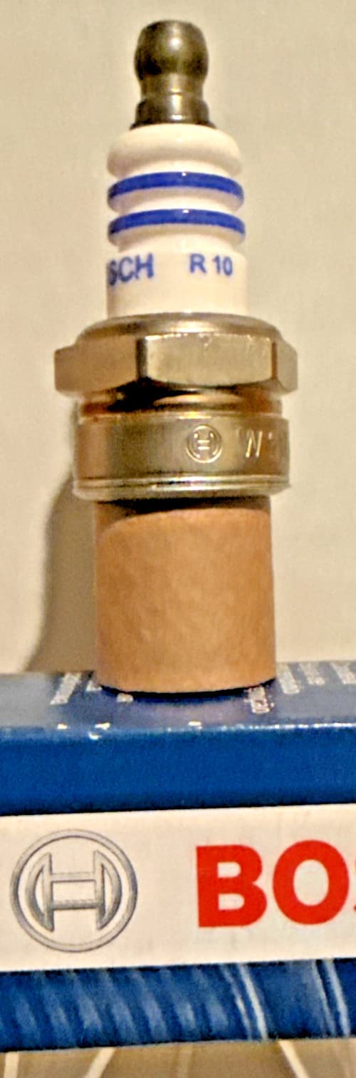 BOSCH 7547 WSR6F Spark Plug  2 Pack 2