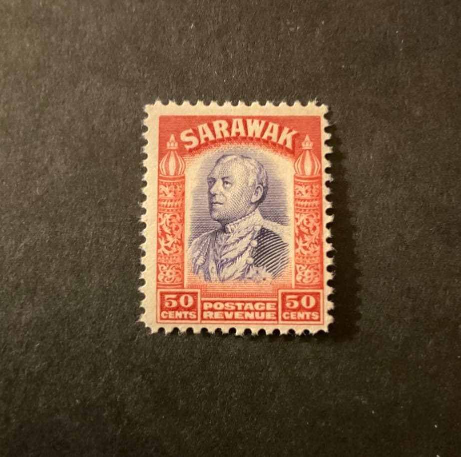 Sarawak Scott #128 hinged
