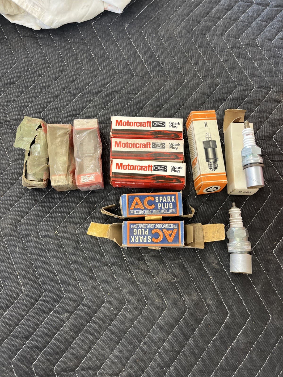 Lot Of Vintage Spark Plugs