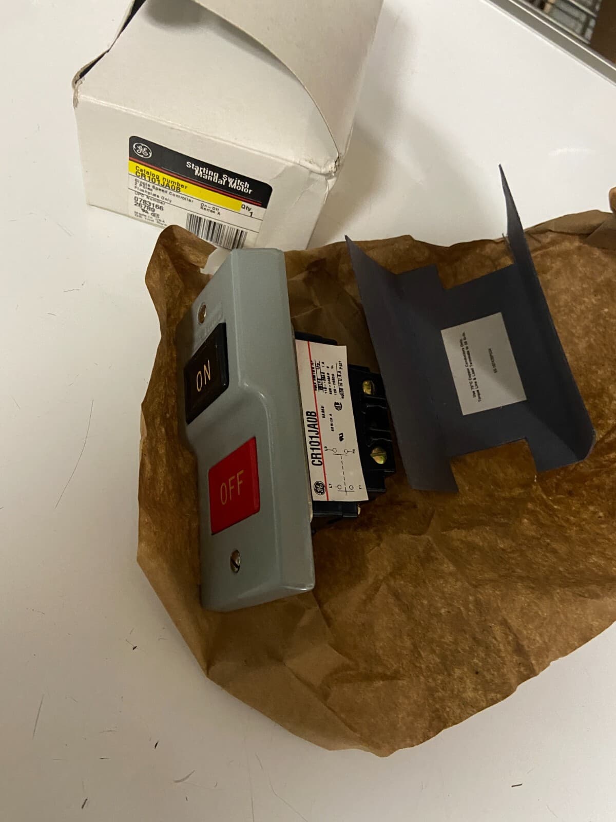 General Electric CR101JA0B Manuel Motor Starting Switch