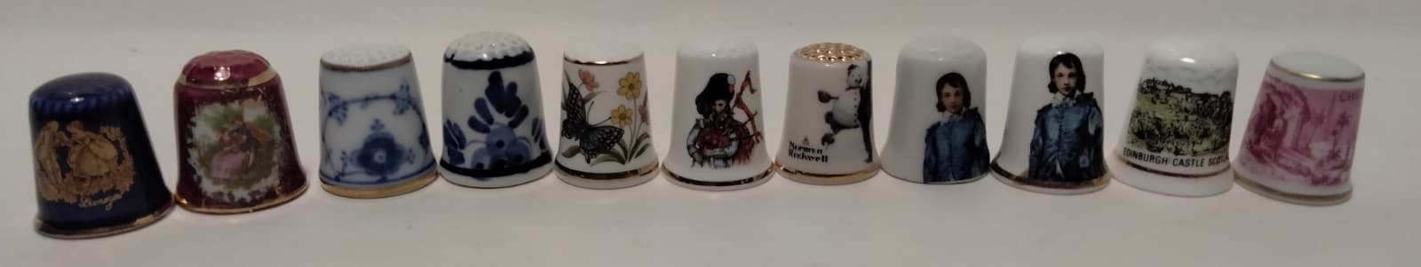 VTG Thimbles Collection Lot & Small Wooden Hanging Display Blue Onion Limoges.. 2