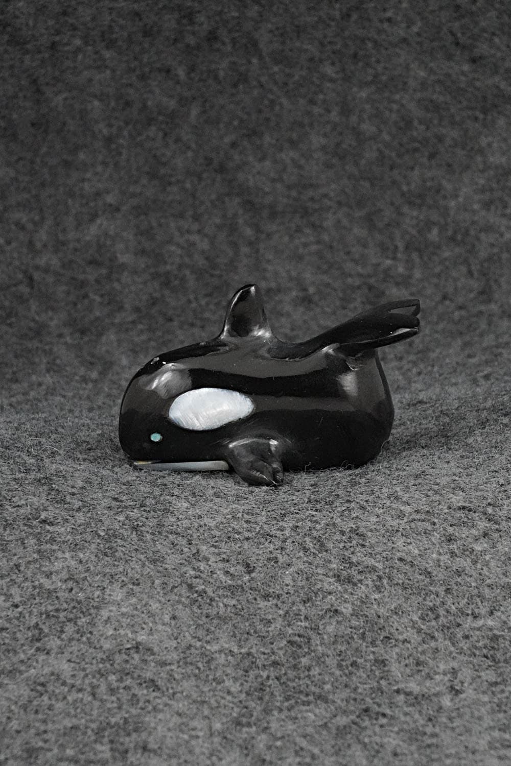 Whale Zuni Fetish Carving - Calvert Bowanie 2