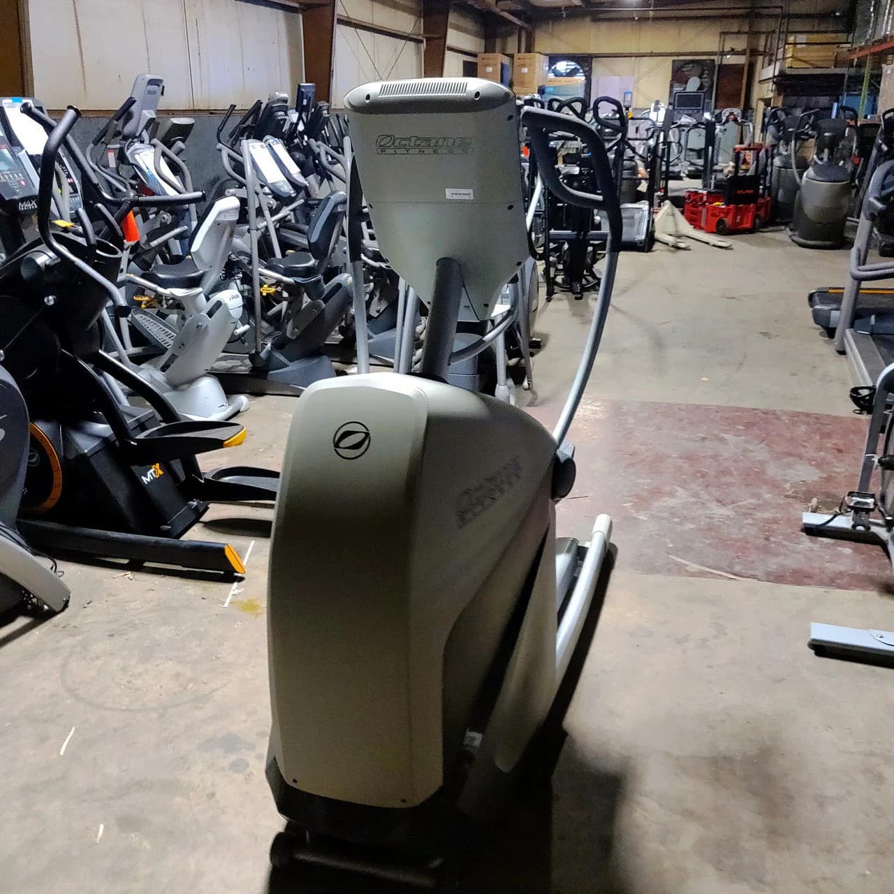 Octane XT3700 Elliptical 6