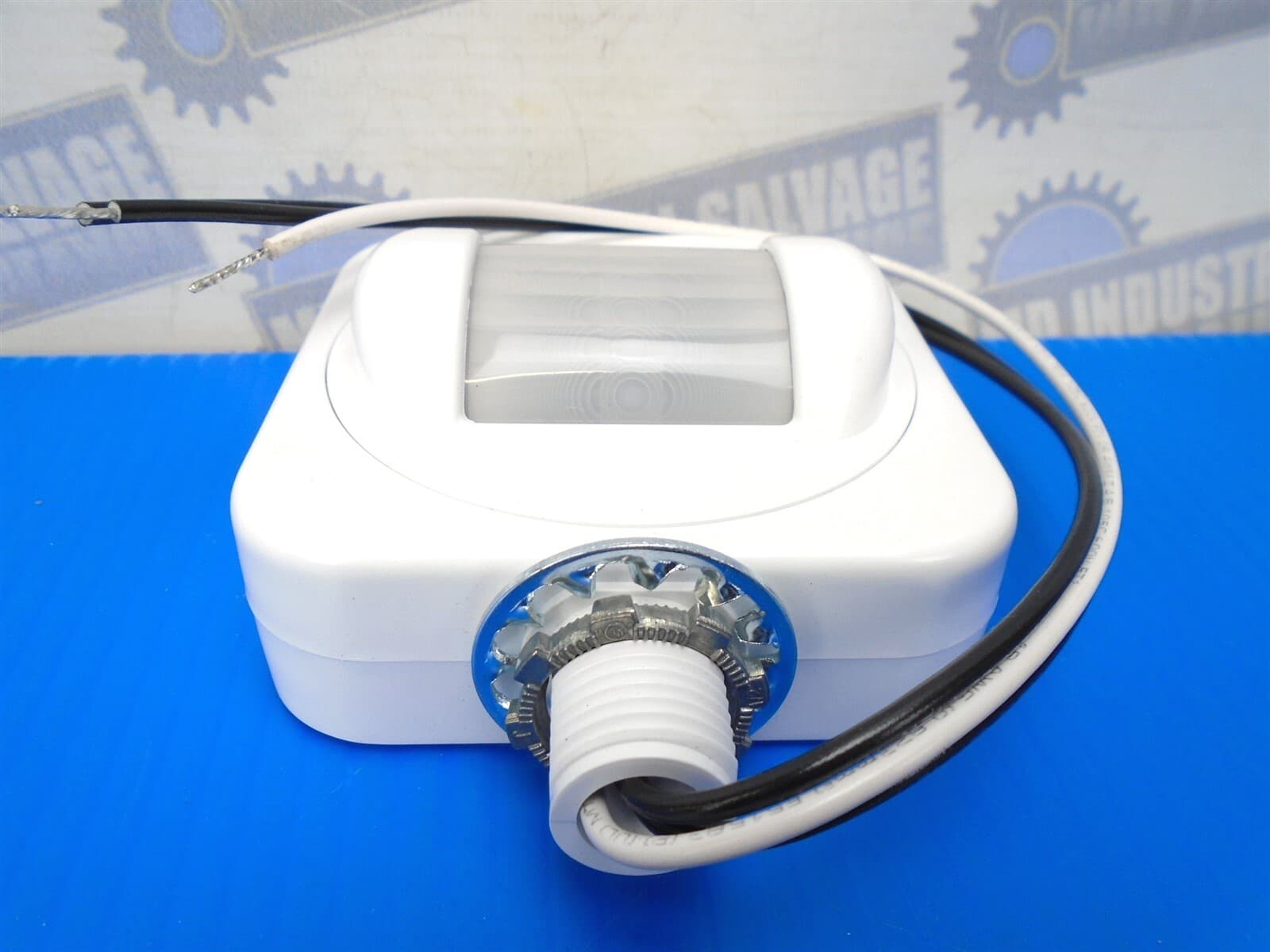 SENSORSWITCH - CMRB-50 - HIGH MOUNT LIGHT AISLEWAY SENSOR - 120/277V -NEW in BOX 5