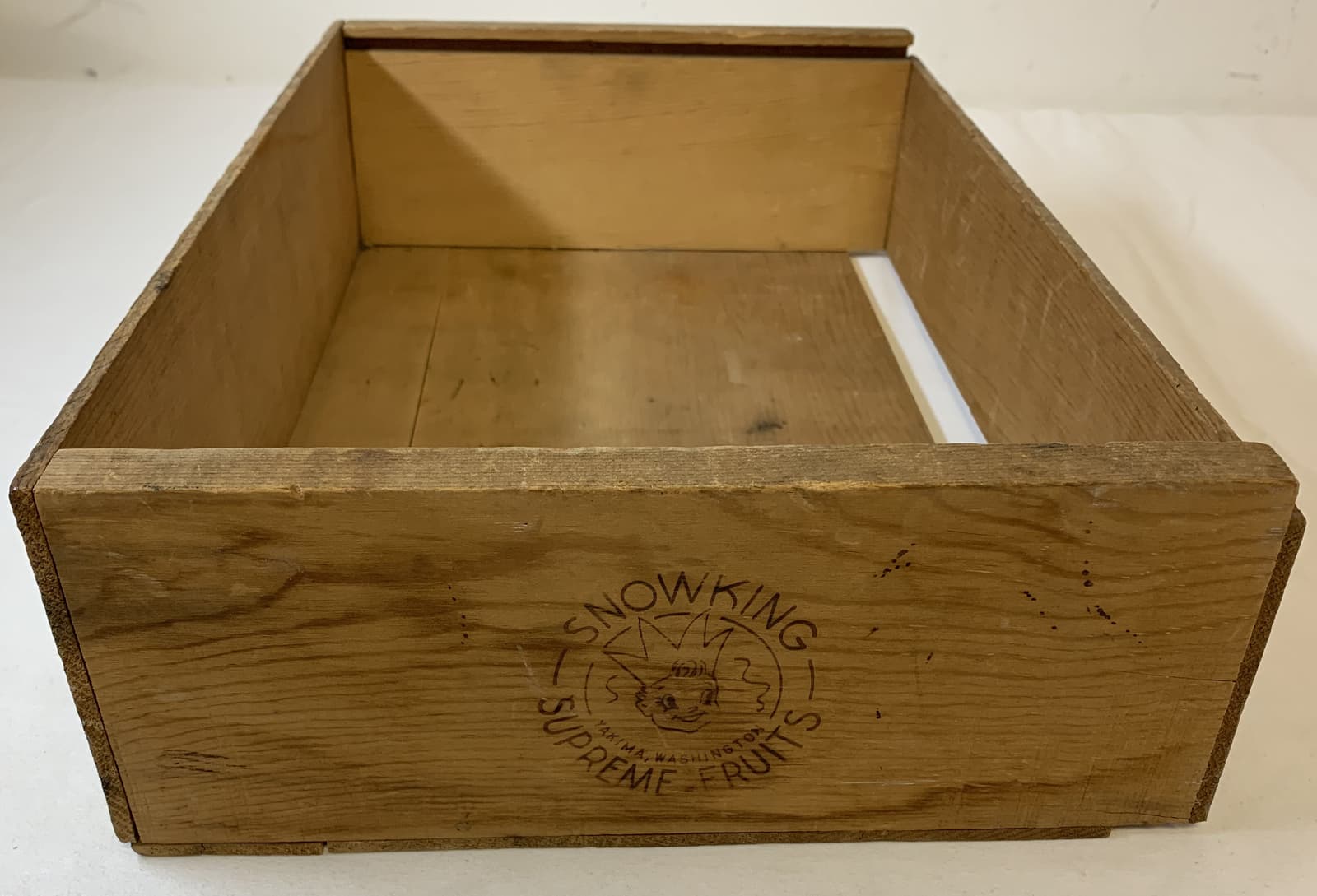 vintage SNOW KING SUPREME FRUITS wooden box ~ SnowKing ~ Yakima Washington 3