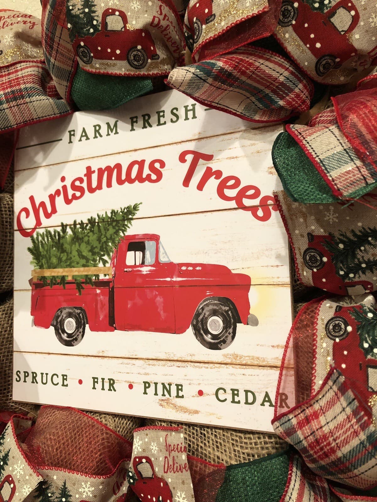 FARMHOUSE Red Truck CHRISTMAS Trees WREATH 🎄 BURLAP Deco Mesh RUSTIC Farm Fresh 4