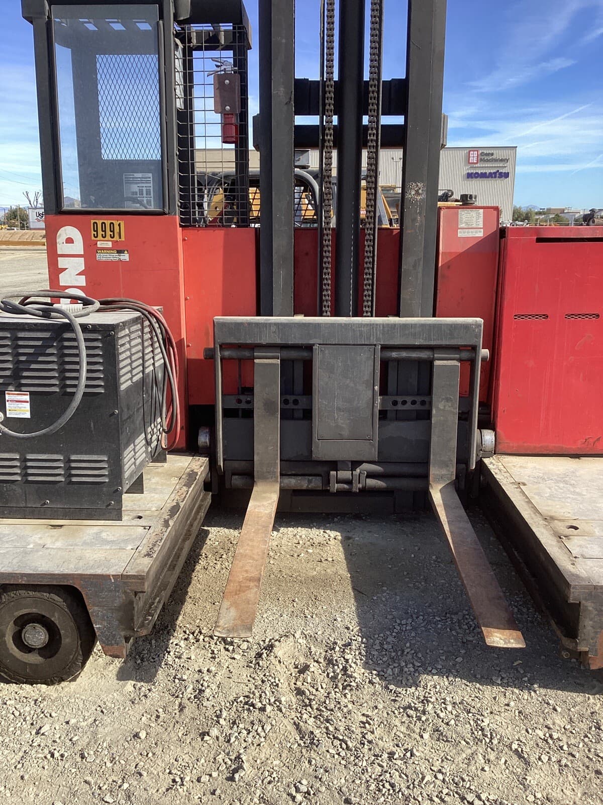 Raymond Side Loader Forklift 76SL100TN 1998 1205 Hrs Electric Warehouse Lift 2