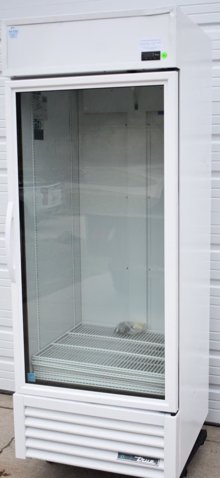 TRUE TSCI-600R-G GLASS DOOR REACH-IN REFRIGERATOR MULTIPLE USE 4