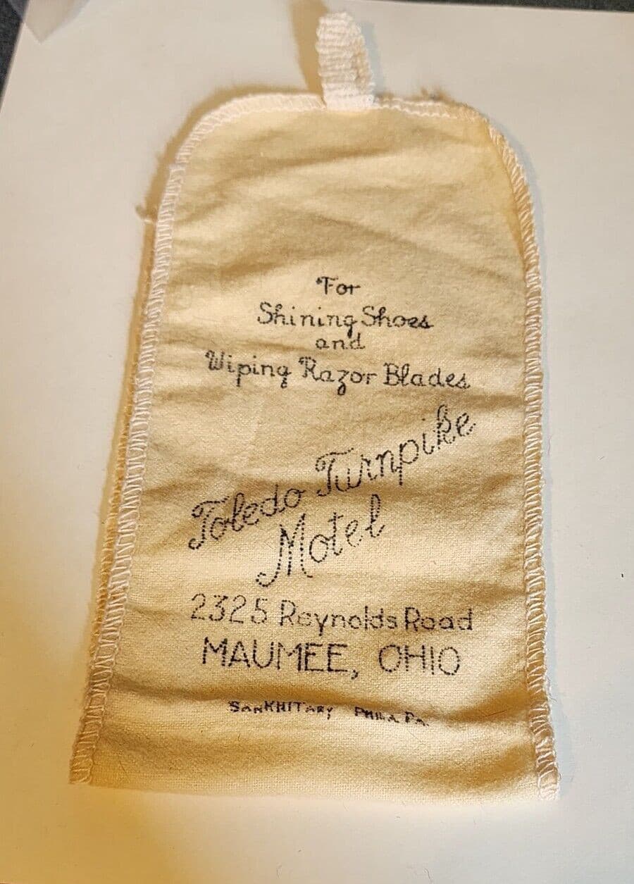 Vintage Toledo Turnpike Motel Maumee Ohio Shoe Shine Cloth SanKNITary PA