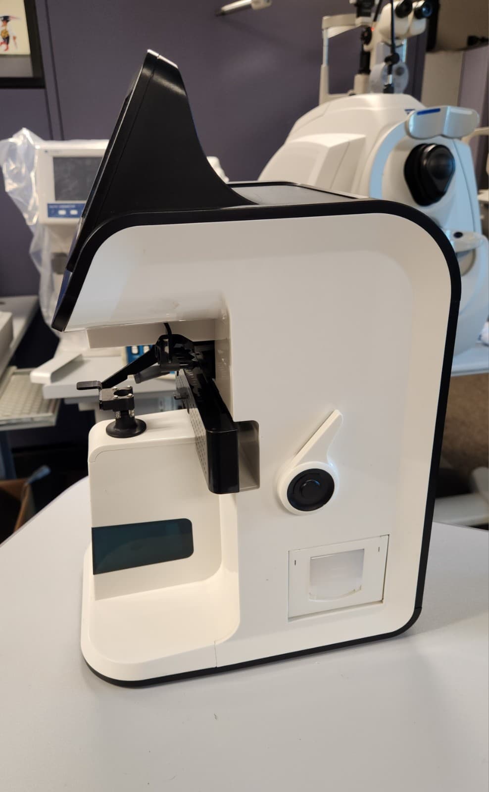 Gilras GLM-7000 Auto Lensmeter 2