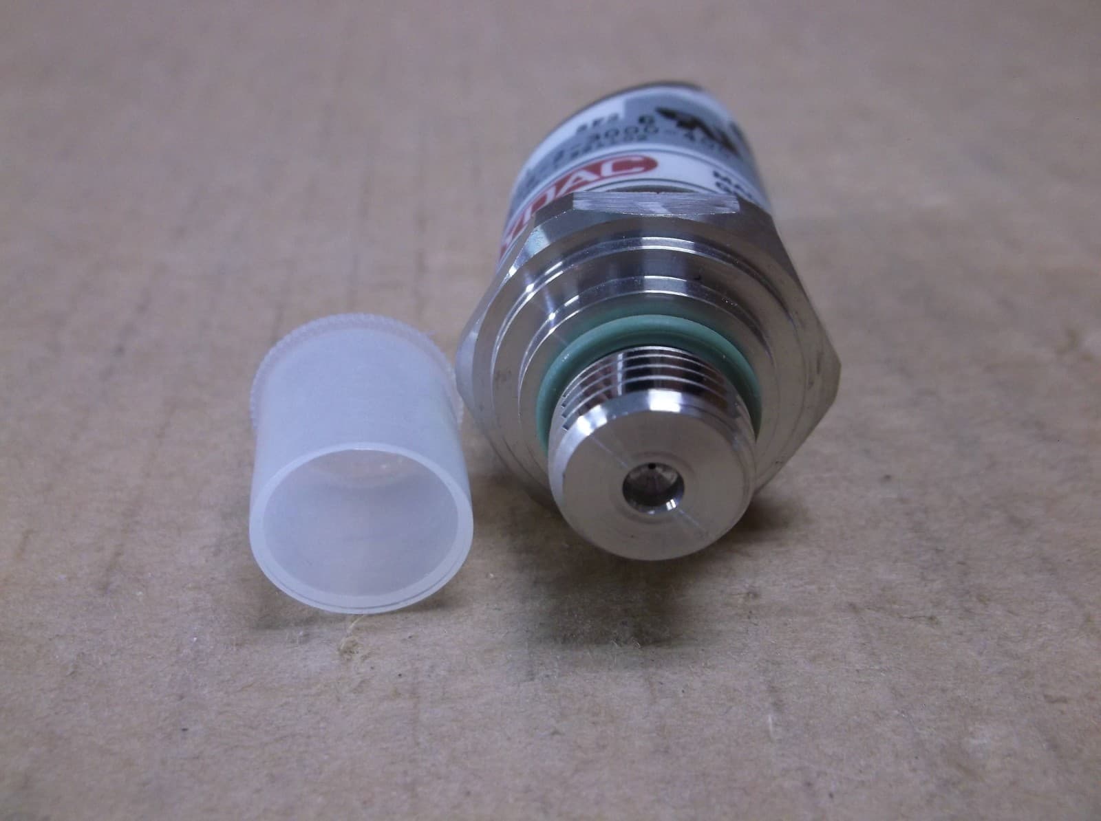 EDS 8476-2-3000-400 Hydac NEW In Box Pressure Switch Sensor 921102 3