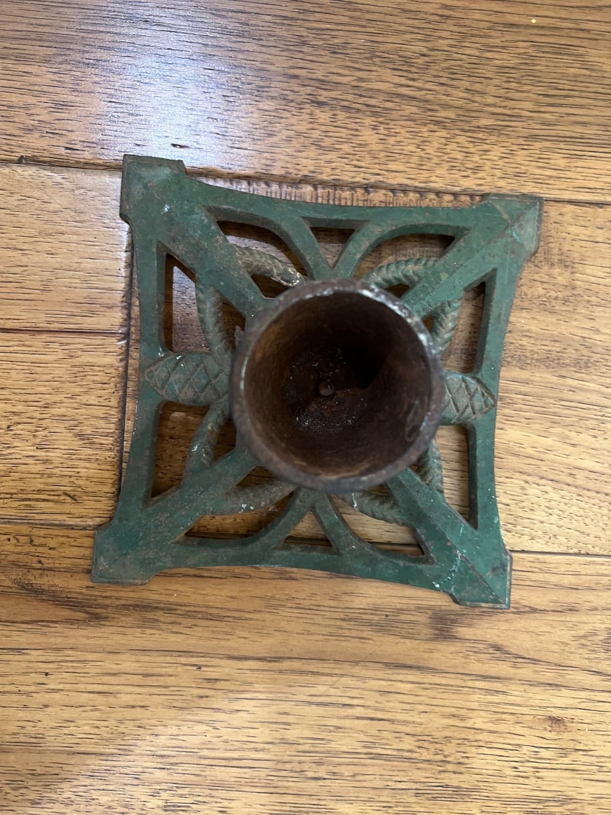 Antique Cast Iron Feather Tree With Pinecones Tree Stand 2