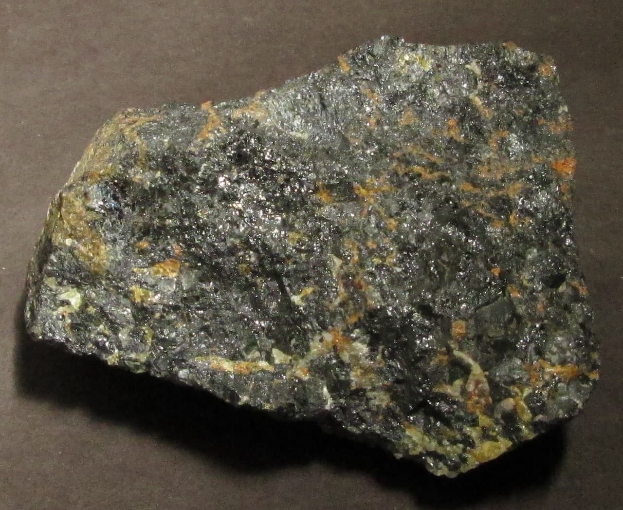 Bi-Wave Willemite Franklinite Fluorescent Minerals Franklin NJ 4