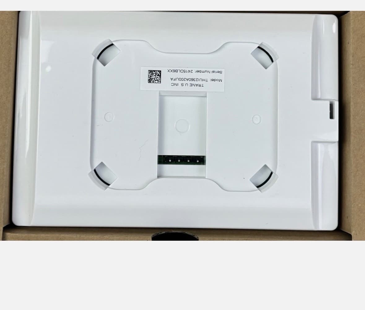 Trane  Link UX360 Smart Thermostat and SC360 System Controller 3