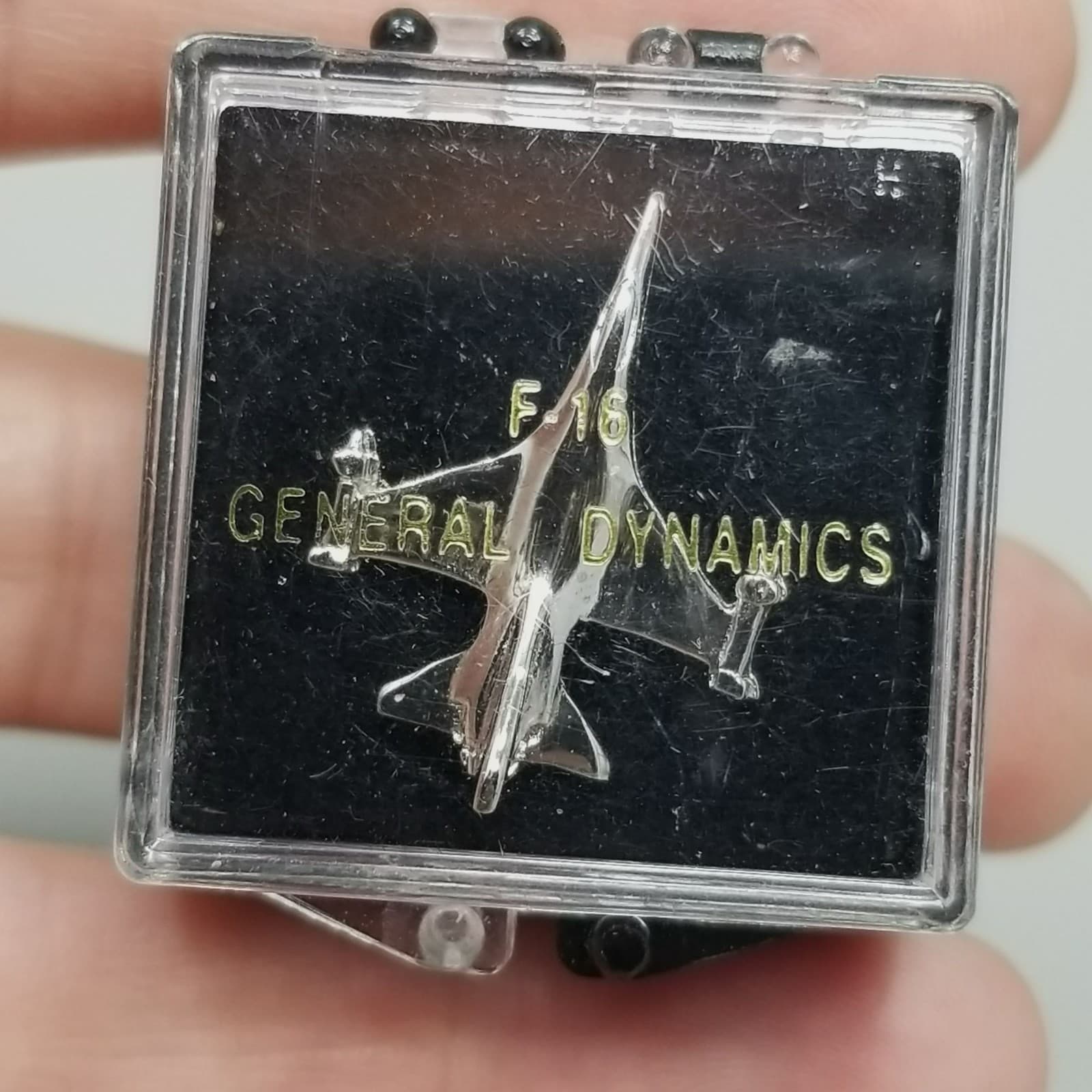 Vintage F16 General Dynamics Fighter Jet Lapel Tie Pin Brooch Silver Tone in Box 5