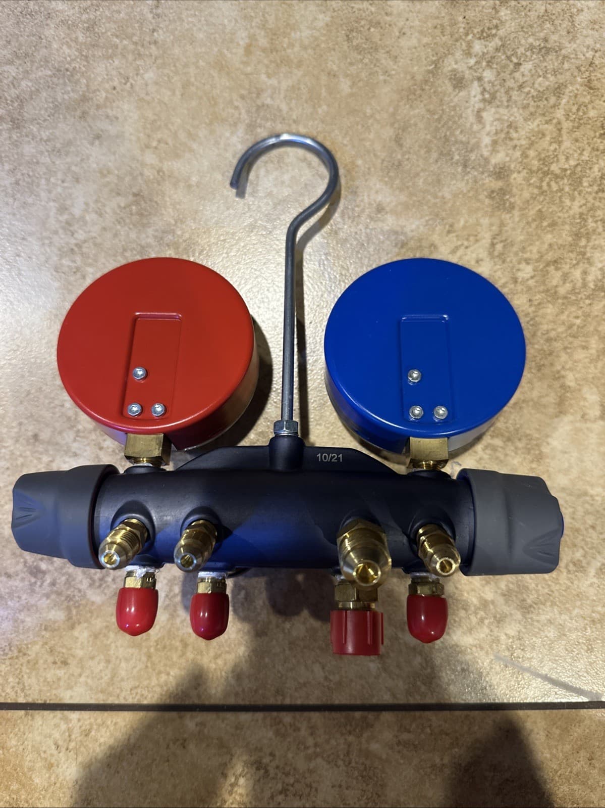 Yellow Jacket 4-Valve Manifold Gauge Titan Series 3 1/8 Inch Gauge No Hoses New  2