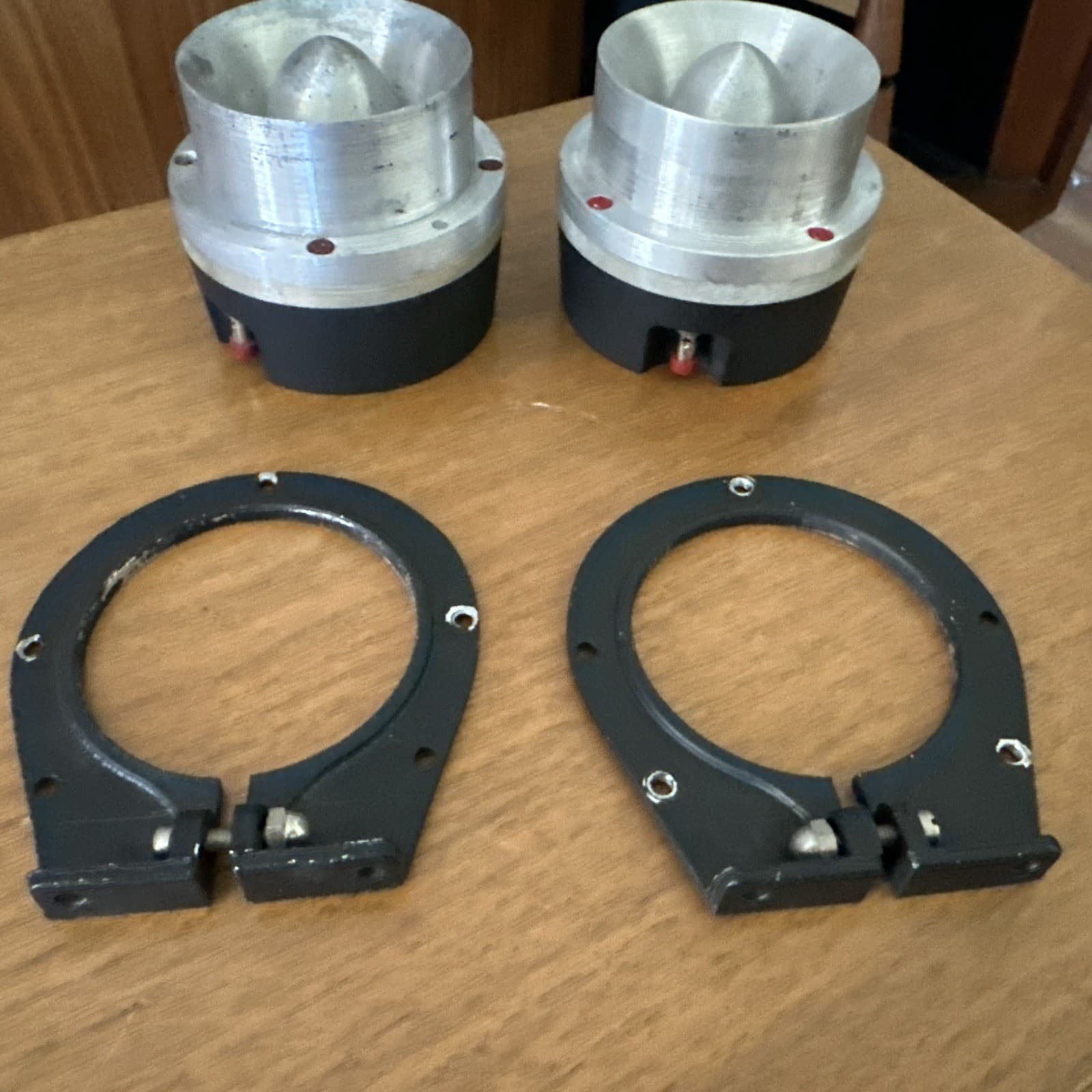 Vintage Pair of JBL 075  16 Ohms Bullet Tweeters : S/N 47322 40324 6