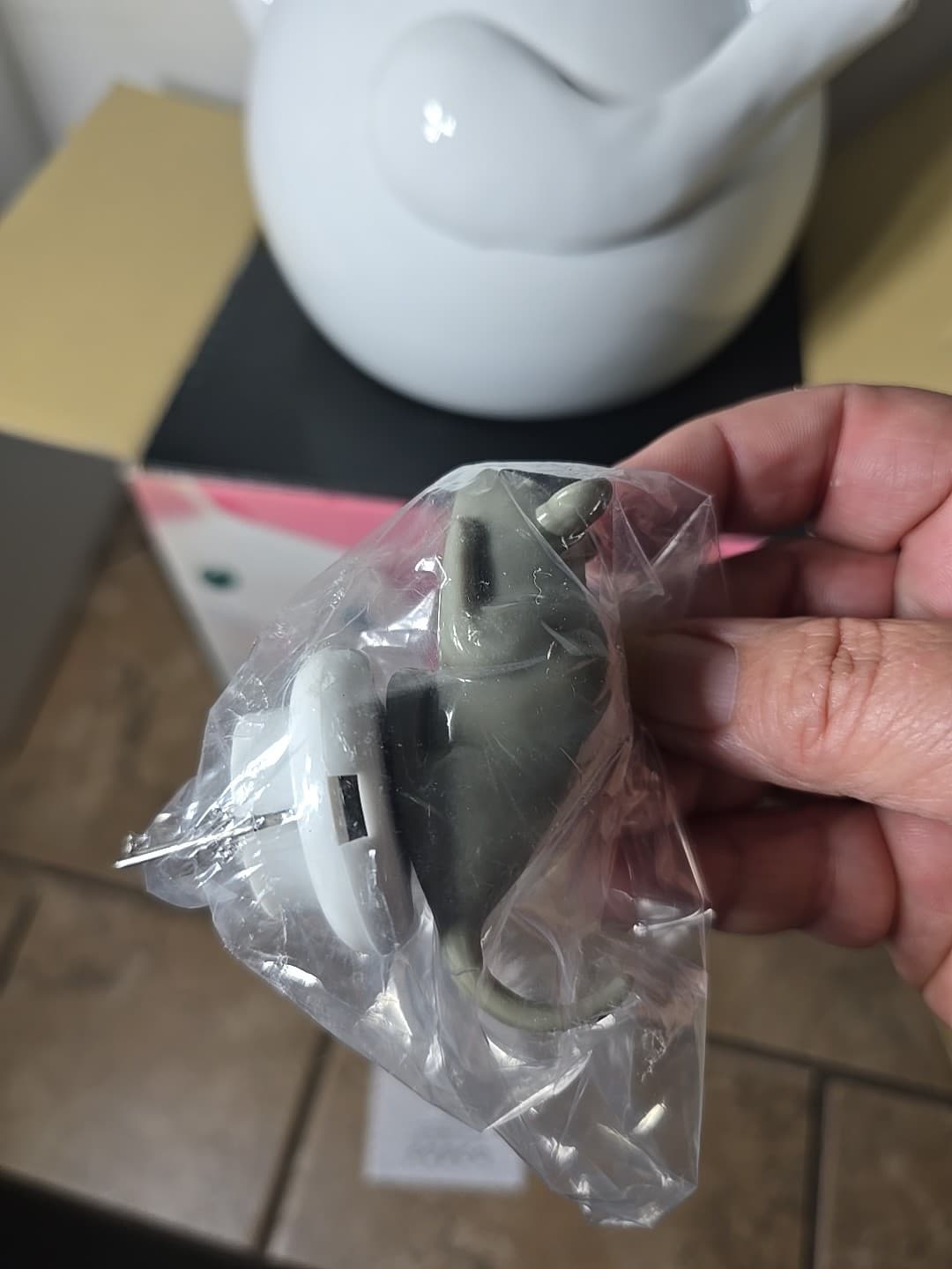 COPCO White CAT w/ Grey MOUSE Enamel Steel Whistling TEA KETTLE MZ Kitty 1994 6