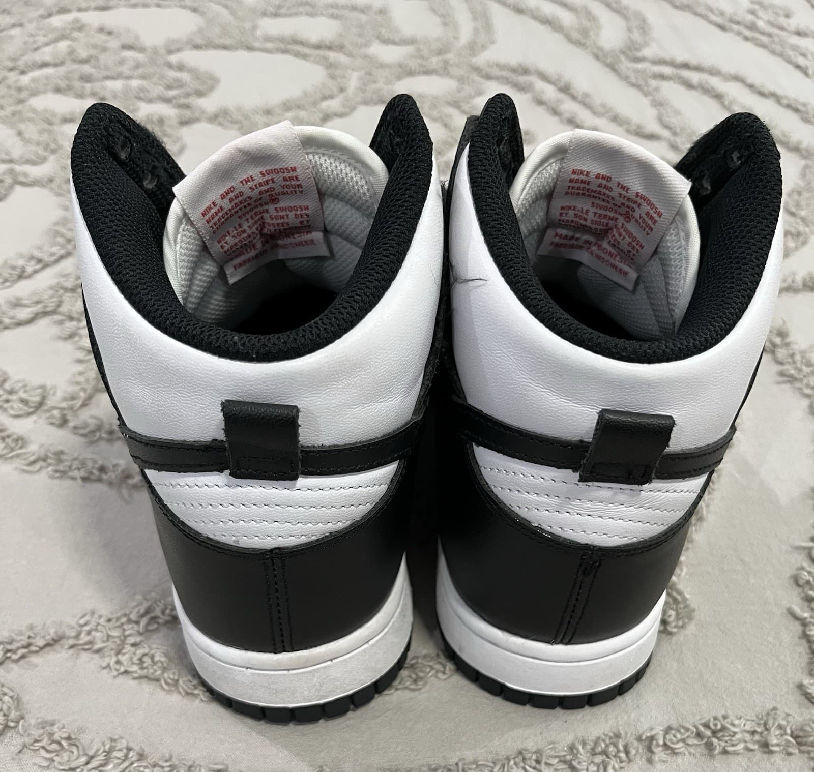 Nike Dunk High Panda Black And White Size 9 DD1869-103 2