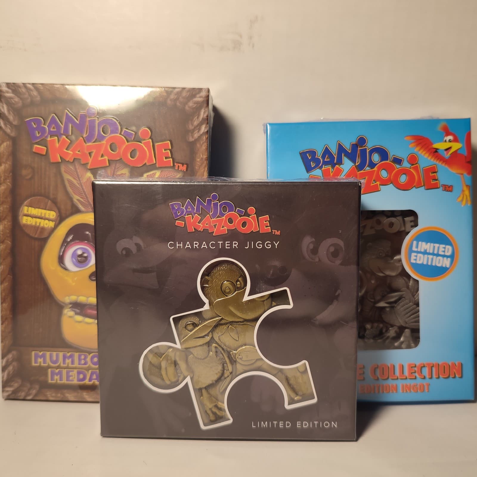 Banjo Kazooie Mumbo Jumbo & Jiggy Piece Metal Medallions Figurines Set Of 3