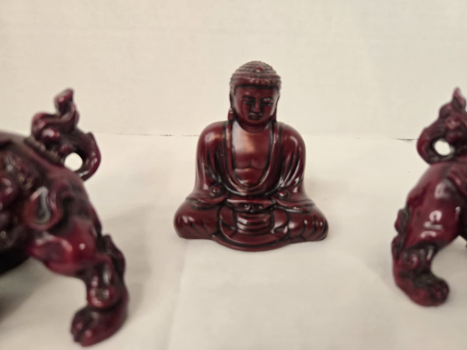 Chinese Foo Lion Dogs Red Resin Statues Set Of 2 5.5” x 4.5” Carved & Buddha 4
