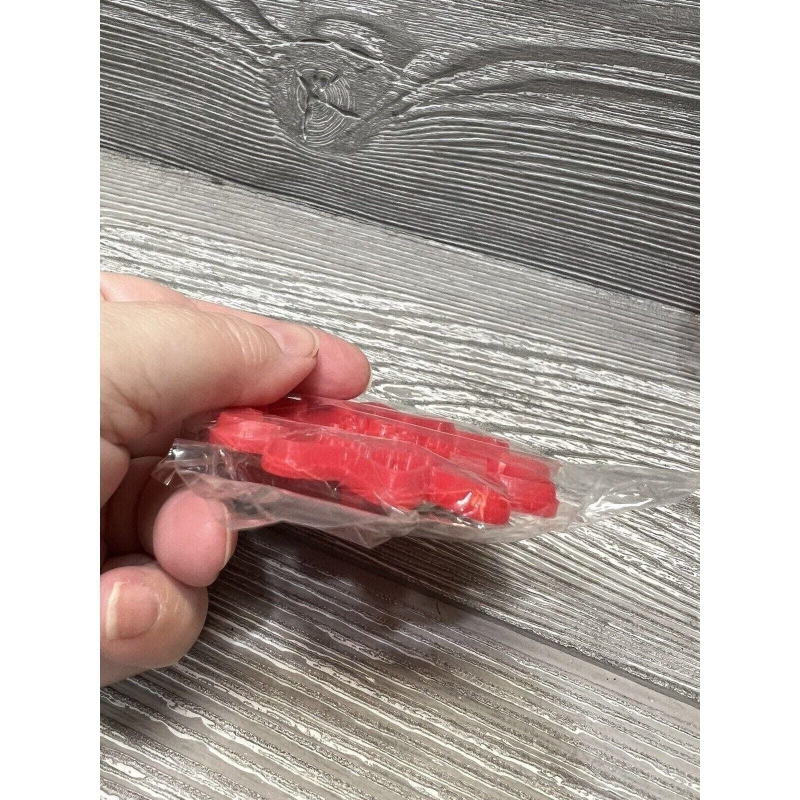 Vintage Borden Milk Elsie the Cow Cookie Cutters Set of 2 in Original Packaging 4