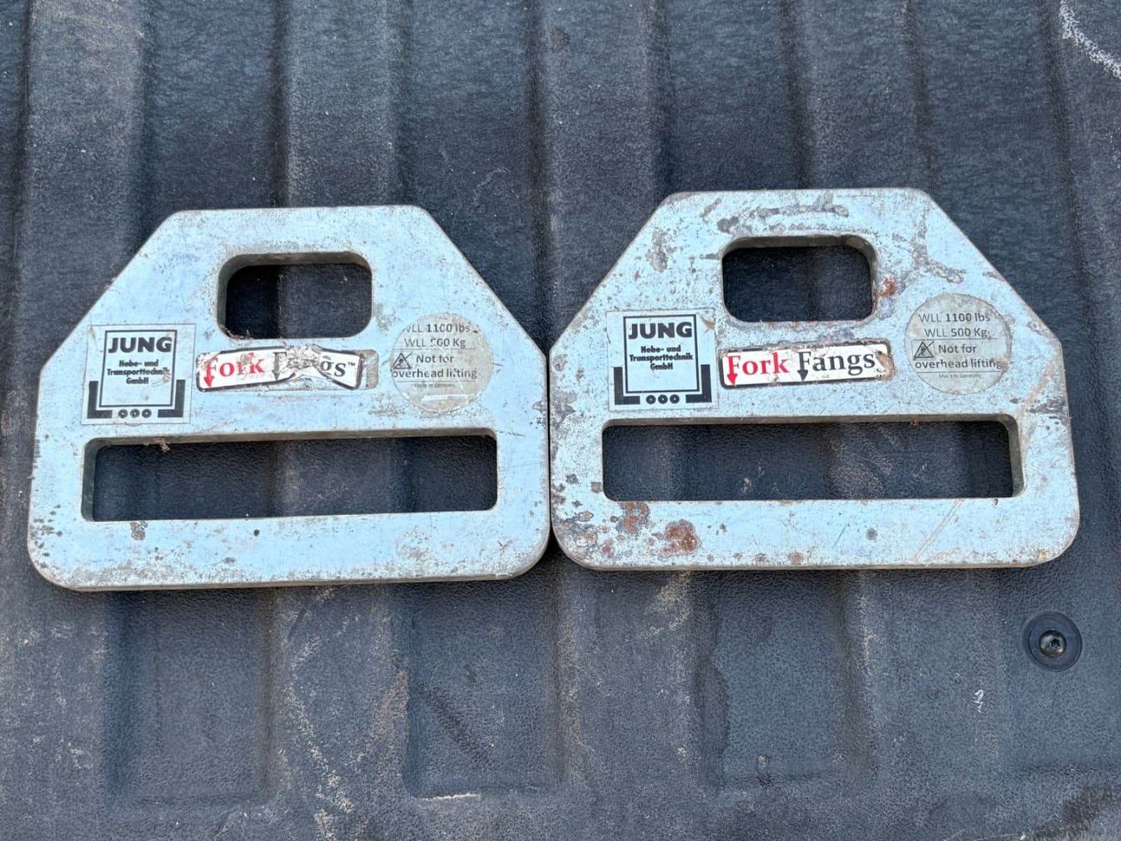 JUNG Fork Fangs Forklift Attachments Pair – 1100 lbs / 500 kg Capacity – Heavy D