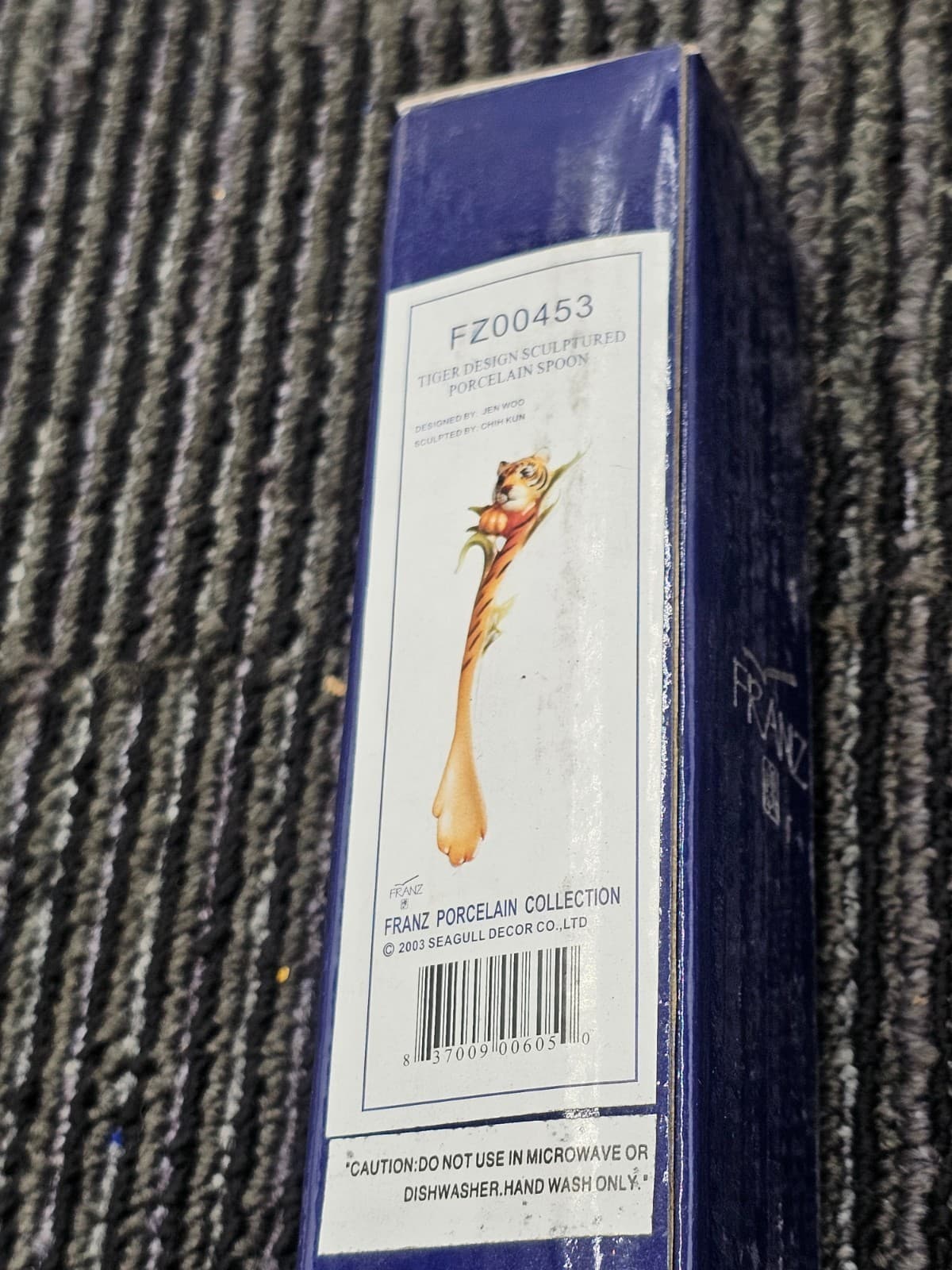 Franz FZ00453 Tiger Design Sculptured Porcelain Spoon Decoration Collection 6