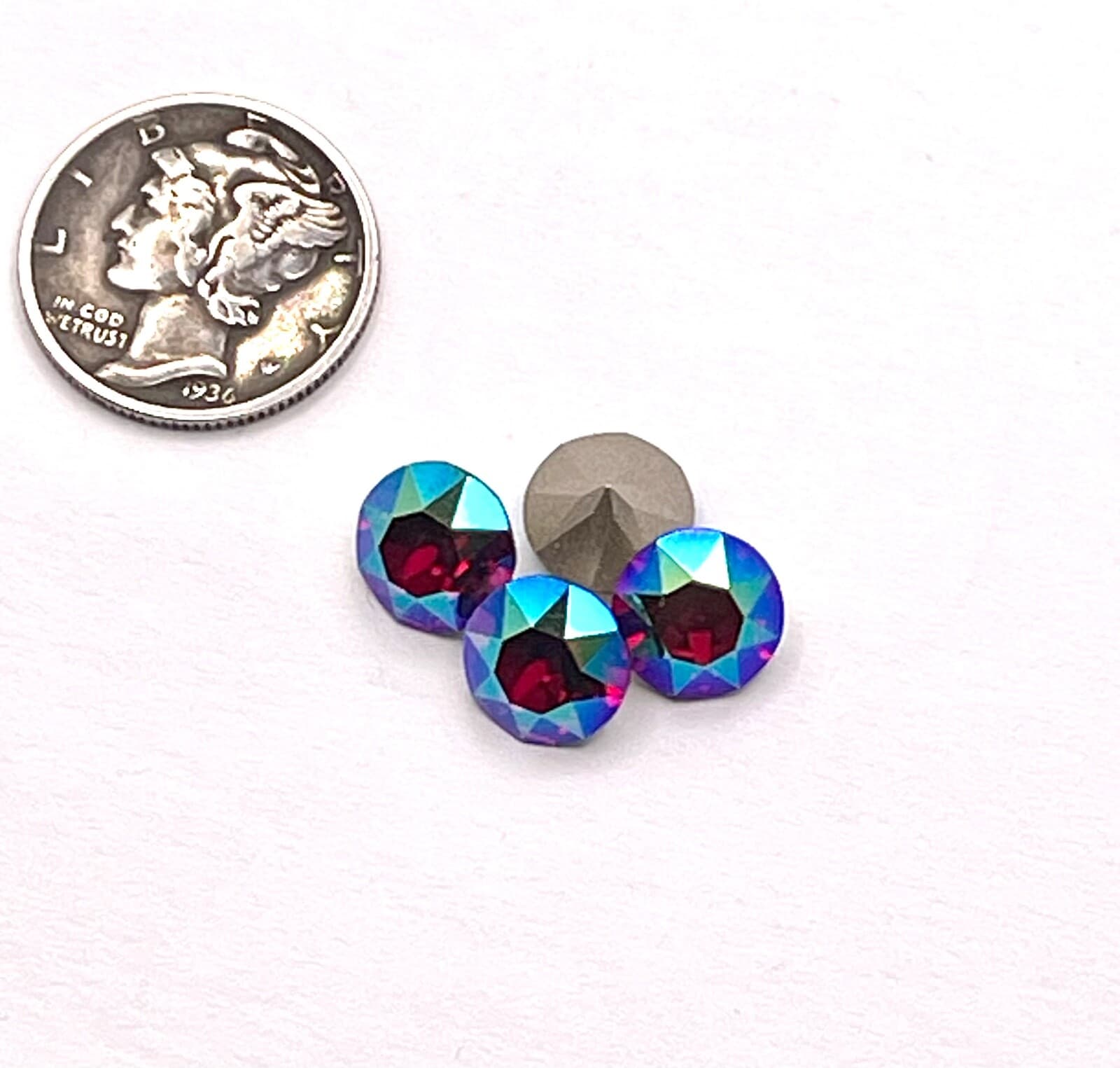 Ruby Illumine F (8mm - 39ss) Swarovski 1088 XIRIUS Chatons Rhinestones 6