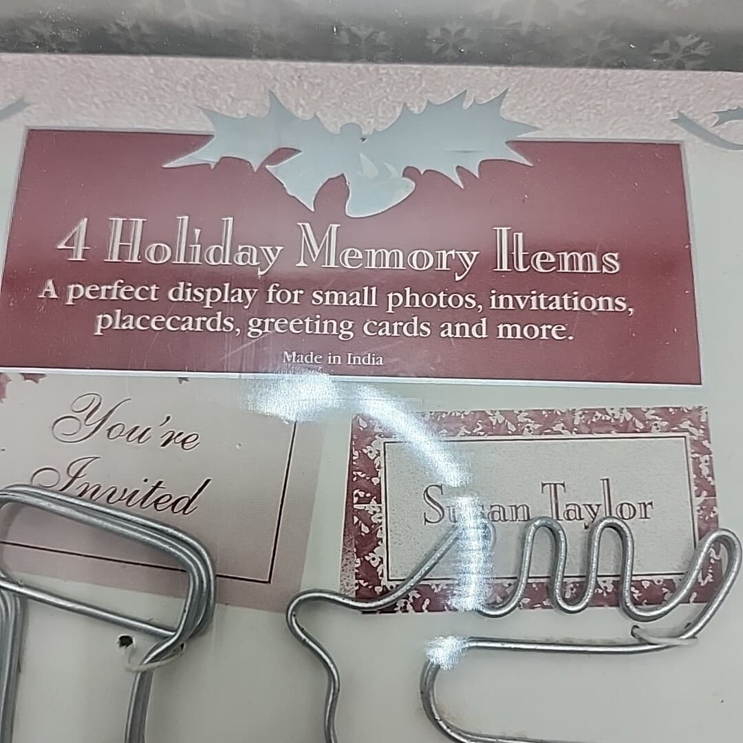 Set Of 4 Holiday Memory Placecard Holders Christmas Tree Stocking Santa Reindeer 5