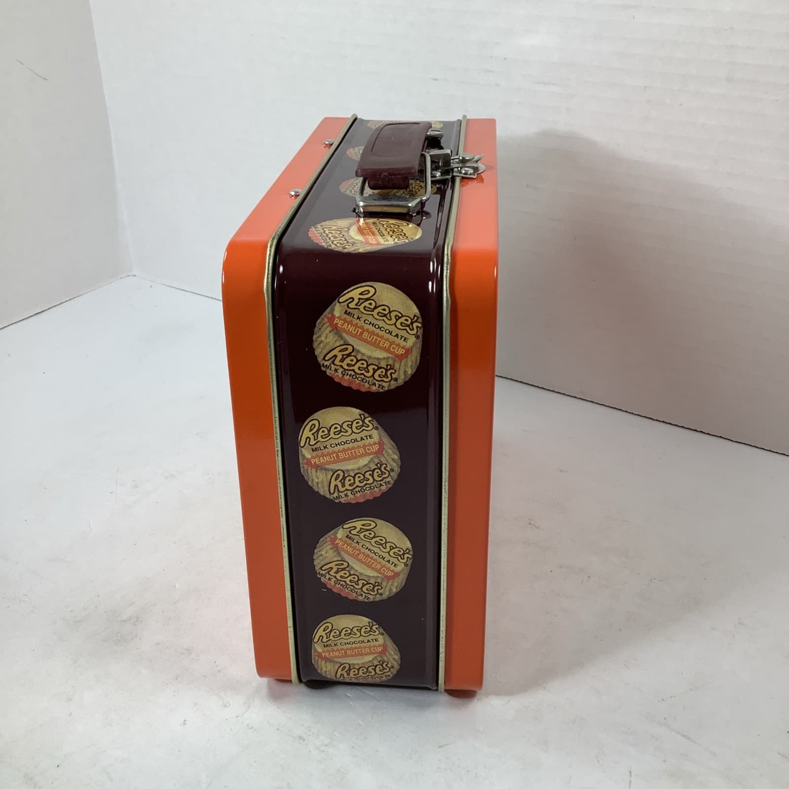 Reese's Peanut Butter Cup VINTAGE METAL COLLECTORS TIN LUNCH BOX Late 90's 6