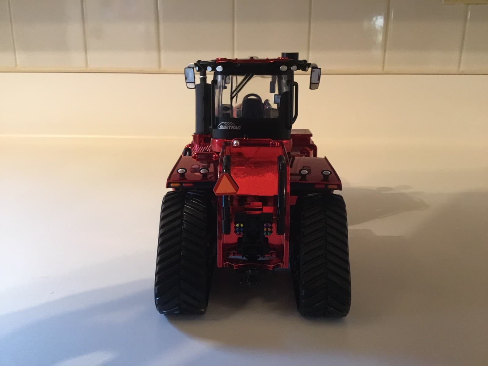 1:32 Case IH Steiger 785 Quadtrac Tractor 2025 Farm Show by Ertl 44419 - Chaser 5