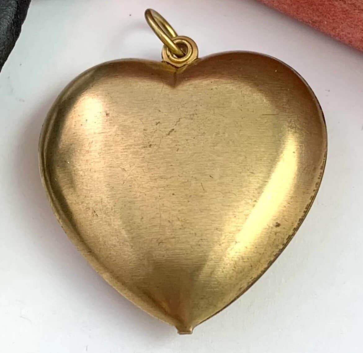 Large Vintage Puffy Heart Charm Necklace Pendant Brass Metal Vintage Jewelry 4