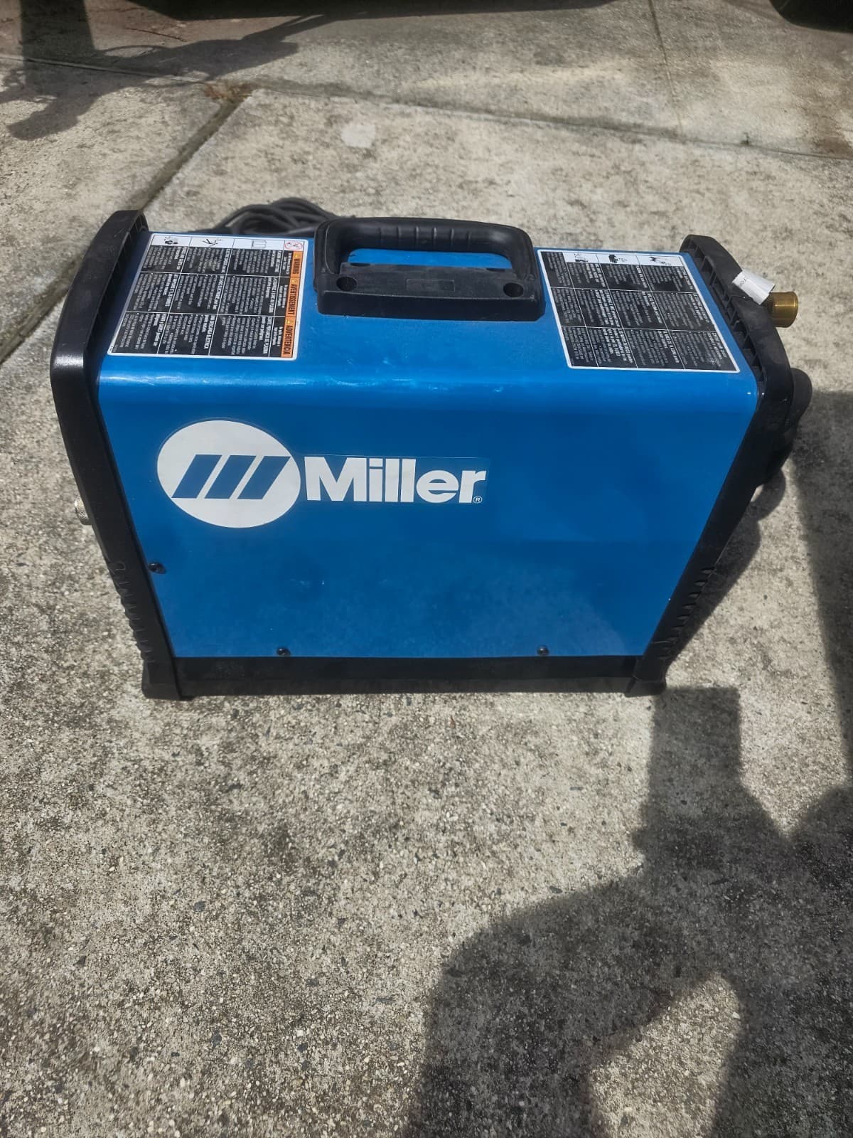 907584004 Miller Spectrum 875 Auto Line Plasma Cutter with Torch and Consumables